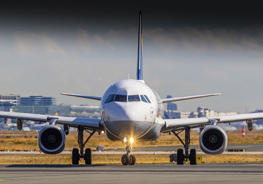 avion-en-el-aeropuerto