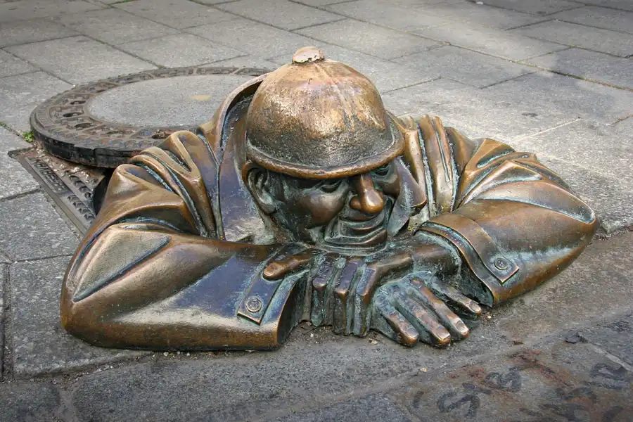 escultura-bratislava-eslovaquia